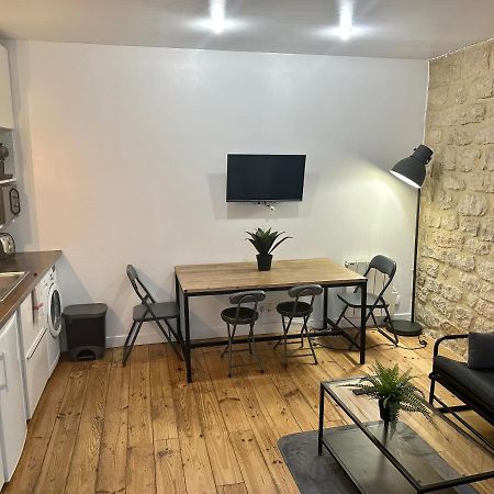 Home Sweet Home Le Chapelais Montmartre Paris Exterior foto